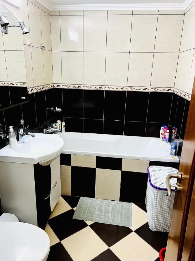 Royal Apartment Бузэу Экстерьер фото